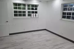 660 Tennis Club Dr, Fort Lauderdale, FL 33311 - Photo 7