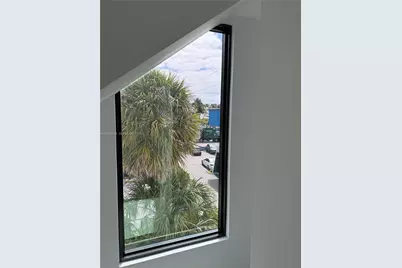 3222 NE 7th St #1, Pompano Beach, FL 33062 - Photo 13
