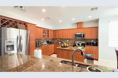 2180 SW 152nd Pl, Miami, FL 33185 - Photo 17