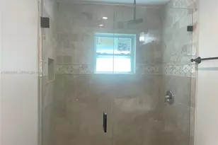 554 NE 74th St, Miami, FL 33138 - Photo 19