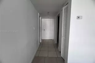 496 NW 165th St Rd, Miami, FL 33169 - Photo 5