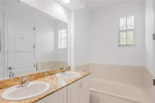 623 SW 146th Terrace, Pembroke Pines, FL 33027 - Photo 17