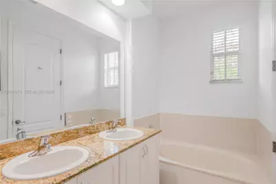 623 SW 146th Ter, Pembroke Pines, FL 33027 - Photo 15