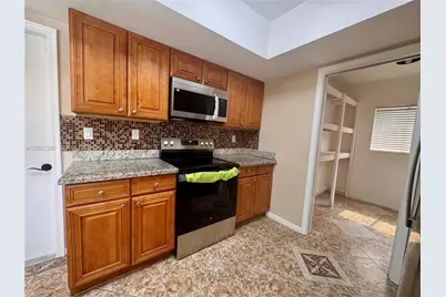 13425 NW 10th St, Sunrise, FL 33323 - Photo 5