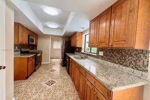 13425 NW 10th St, Sunrise, FL 33323 - Photo 7