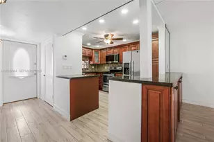 711 S Hollybrook Dr, Pembroke Pines, FL 33025 - Photo 11