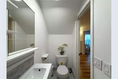 1001 Three Islands Blvd #31, Hallandale Beach, FL 33009 - Photo 11
