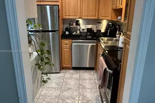 3475 N Country Club Dr, Aventura, FL 33180 - Photo 25