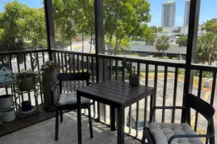 3475 N Country Club Dr, Aventura, FL 33180 - Photo 23