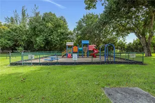8390 N Missionwood Cir, Miramar, FL 33025 - Photo 37