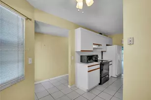 12701 SW 13th St, Pembroke Pines, FL 33027 - Photo 9