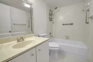 12701 SW 13th St, Pembroke Pines, FL 33027 - Photo 17