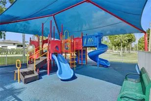 1062 SW 158th Ave, Pembroke Pines, FL 33027 - Photo 43