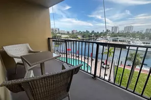 301 Golden Isles Dr, Hallandale Beach, FL 33009 - Photo 15
