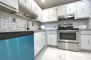 100 Bayview Dr, Sunny Isles Beach, FL 33160 - Photo 11