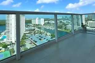 100 Bayview Dr, Sunny Isles Beach, FL 33160 - Photo 9