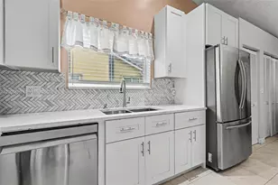 2439 NW 95th Ave, Coral Springs, FL 33065 - Photo 23