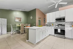 2439 NW 95th Ave, Coral Springs, FL 33065 - Photo 27