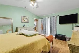 2439 NW 95th Ave, Coral Springs, FL 33065 - Photo 9