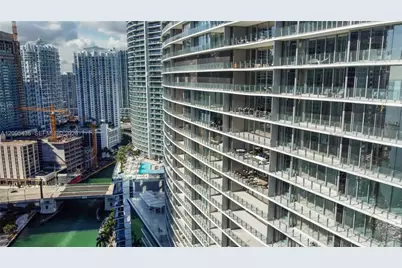 300 Biscayne Blvd Way #2802, Miami, FL 33131 - Photo 17