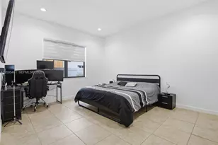 3518 W 86th Terrace, Hialeah, FL 33018 - Photo 13