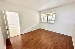 215 SW 117th Terrace, Pembroke Pines, FL 33025 - Photo 11