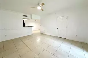 215 SW 117th Terrace, Pembroke Pines, FL 33025 - Photo 3