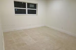 4800 NW 35th St, Lauderdale Lakes, FL 33319 - Photo 9