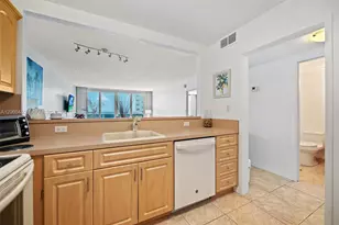 3725 S Ocean Dr, Hollywood, FL 33019 - Photo 17