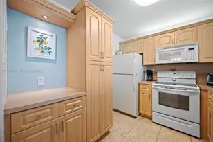 3725 S Ocean Dr, Hollywood, FL 33019 - Photo 15