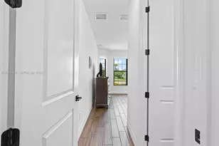 4569 N Silverwood Ln, Oakland Park, FL 33309 - Photo 41