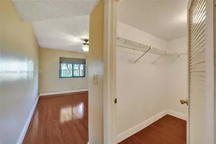 11154 NW 37th St, Sunrise, FL 33351 - Photo 9