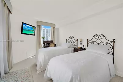 3370 Hidden Bay Dr #1702, Aventura, FL 33180 - Photo 19