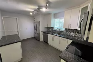432 Palmetto Dr, Miami Springs, FL 33166 - Photo 15
