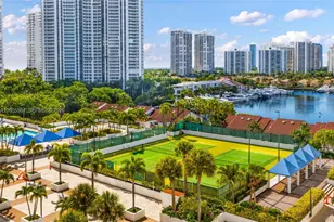 3610 Yacht Club Dr, Aventura, FL 33180 - Photo 37