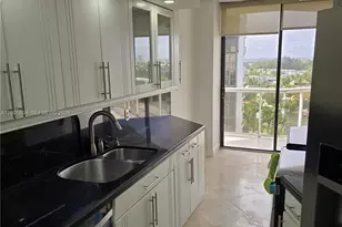 3610 Yacht Club Dr, Aventura, FL 33180 - Photo 11