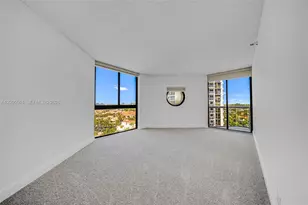 3610 Yacht Club Dr, Aventura, FL 33180 - Photo 29