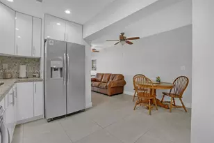 862 W 79th St, Hialeah, FL 33014 - Photo 11
