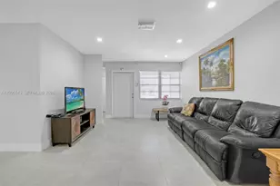 862 W 79th St, Hialeah, FL 33014 - Photo 5