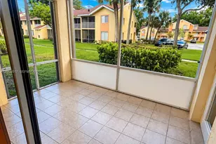 1122 Coral Club Dr, Coral Springs, FL 33071 - Photo 9