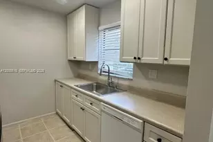 3162 Coral Springs Dr, Coral Springs, FL 33065 - Photo 9