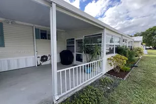 3021 SW 52nd Ave, Davie, FL 33314 - Photo 9