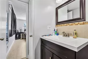 3777 NW 78th Ave, Davie, FL 33024 - Photo 13