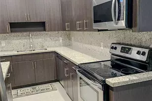 2148 NE 181st St, North Miami Beach, FL 33162 - Photo 13