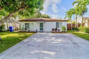 2148 NE 181st St, North Miami Beach, FL 33162 - Photo 1