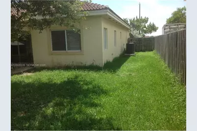 10785 SW 232nd St, Miami, FL 33170 - Photo 13