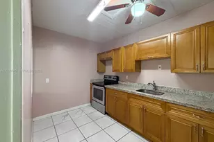 2835 SW 37th Ct, Miami, FL 33134 - Photo 7