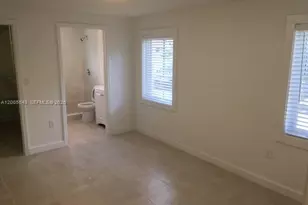 805 NE 138th St, North Miami, FL 33161 - Photo 15