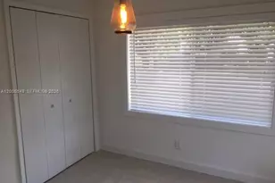 805 NE 138th St, North Miami, FL 33161 - Photo 13