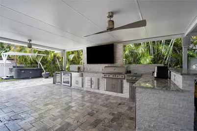 150 NW 130th Ave, Miami, FL 33182 - Photo 15